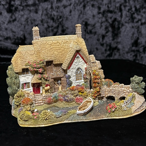 Lilliput Lane | Old Mill Dunster | 2001 Anniversary Cottage - Picture 6 of 16